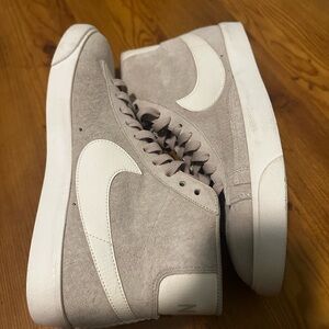 Women’s Nike Gray Suede Blazers Size 9